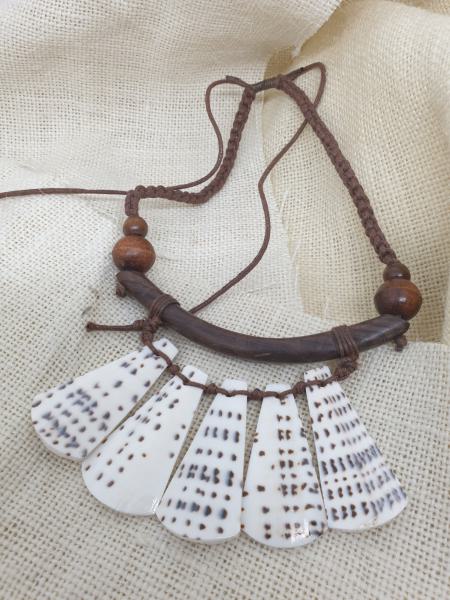 Artistic Necklace 1